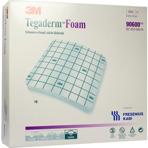 Das Produktfoto zeigt Tegaderm Foam N.Klebend Fk 5x5 Cm 90600 (10 stk) PZN 06917113
