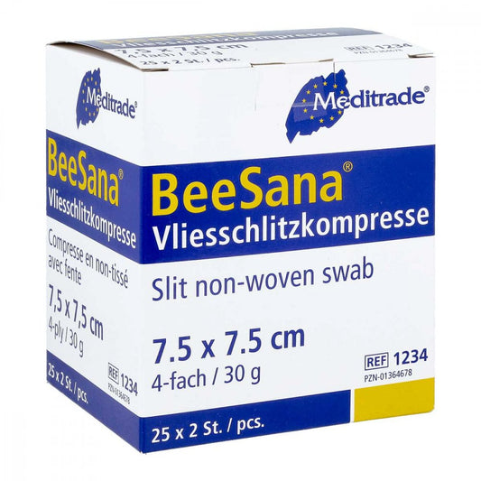Das Produktfoto zeigt Schlitzkompressen Vlies 7,5x7,5 Cm Steril 4fach (25X2 stk) PZN 01364678