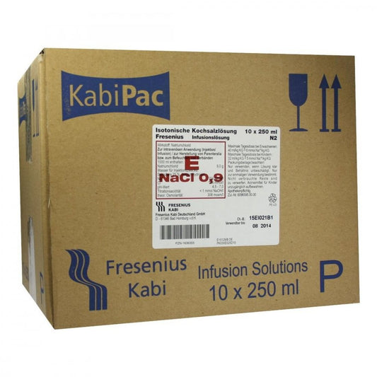 Das Produktfoto zeigt Kochsalzlösung 0,9% Plastikfl.Fresenius (10X250 ml) PZN 01636355