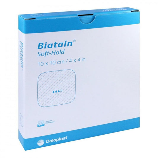 Das Produktfoto zeigt Biatain Schaumverband 10x10 Cm Sanft Haftend (5 stk) PZN 01848057