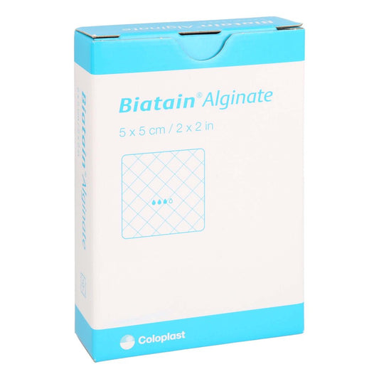 Das Produktfoto zeigt Biatain Alginate Kompressen 5x5 Cm (10 stk) PZN 10046345