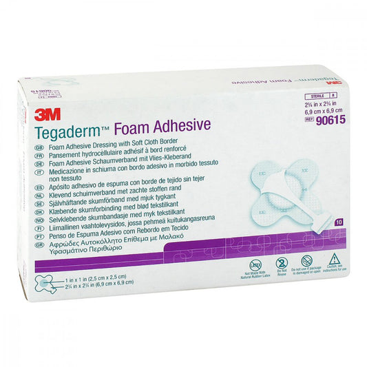 Das Produktfoto zeigt Tegaderm Foam Adhesive 6,9x6,9 Cm Kreuzf.90615 (10 stk) PZN 11374554