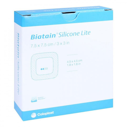 Das Produktfoto zeigt Biatain Silicone Lite Schaumverband 7,5x7,5 Cm (10 stk) PZN 11521943