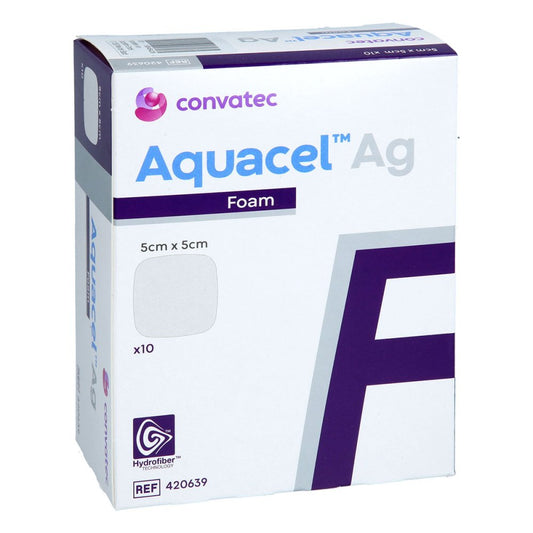Das Produktfoto zeigt Aquacel Ag Foam Nicht Adhäsiv 5x5 Cm Verband (10 stk) PZN 12419744