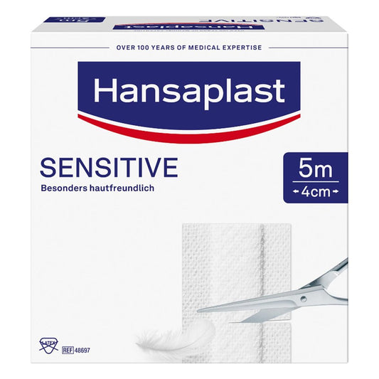 Das Produktfoto zeigt Hansaplast Sensitive Pflaster 4 Cmx5 M Rolle (1 stk) PZN 13576664