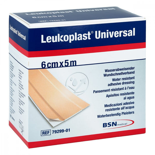 Das Produktfoto zeigt Leukoplast Universal Pfl.Wasserabw.6 Cmx5 M Rolle (1 stk) PZN 13838319