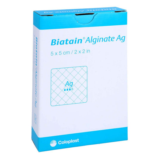Das Produktfoto zeigt Biatain Alginate Ag Kompressen 5x5 Cm Mit Silber (10 stk) PZN 15198309