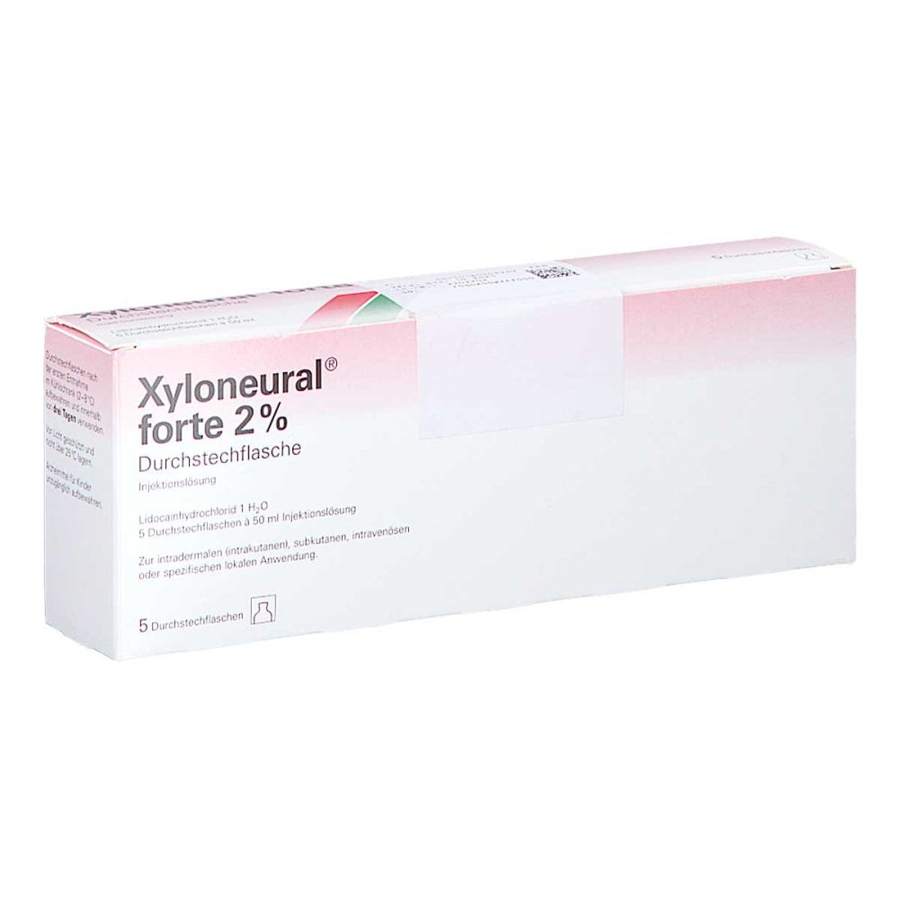 Das Produktfoto zeigt Xyloneural Forte 2% Inj.-Lösung Durchstechflasche (5X50 ml) PZN 16020826