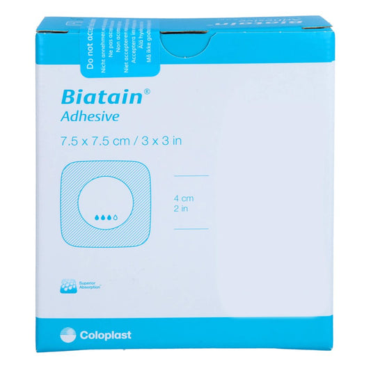 Das Produktfoto zeigt Biatain Schaumverband 7,5x7,5 Cm Selbst Haftend (10 stk) PZN 18120621